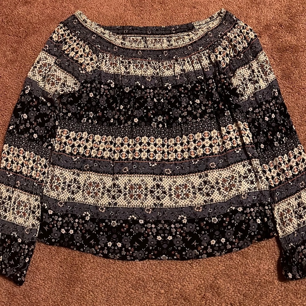 Cape Juby off the shoulder long sleeve, Size M, Worn Once
